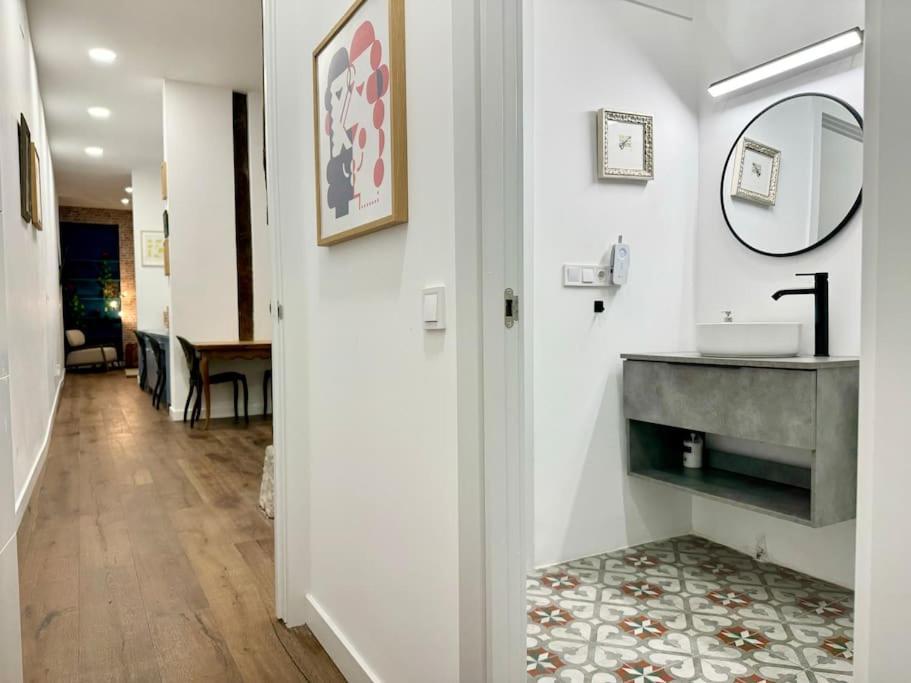 Ferienwohnung Cozy Beautiful Flat City Center Madrid Exterior foto