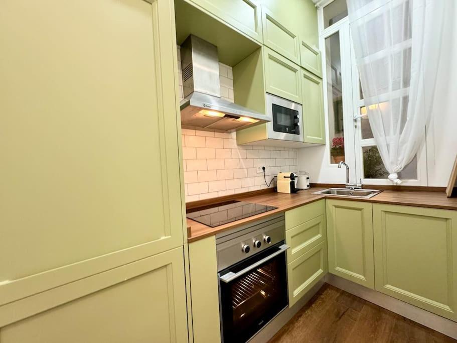 Ferienwohnung Cozy Beautiful Flat City Center Madrid Exterior foto