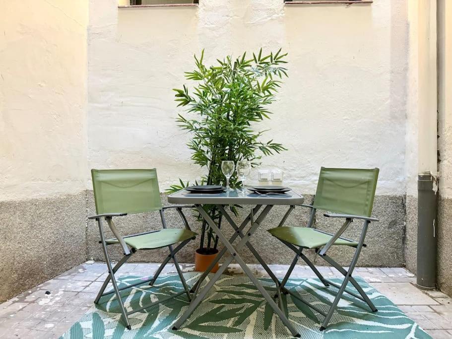 Ferienwohnung Cozy Beautiful Flat City Center Madrid Exterior foto